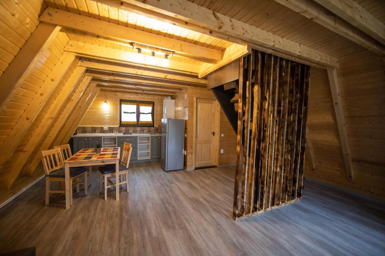 Catunul Din Podei A-Frame Dragoslavele Exterior foto